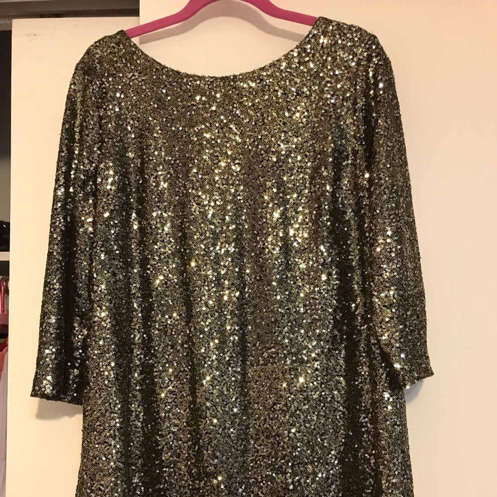 Black and gold sequin dress